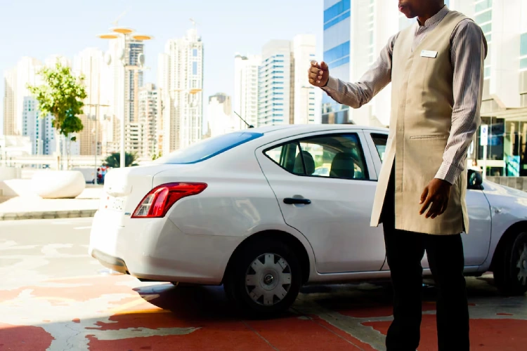 قیمت خودرو در دبی