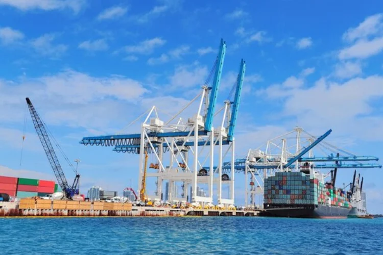 مسافت و مدت‌زمان ارسال بار دریایی از ایران به استرالیا