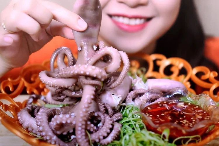 غذاهای چینی زنده