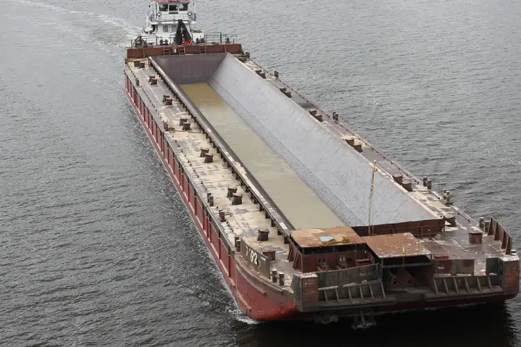 دوبه‌های تانکر (Tank Barges)