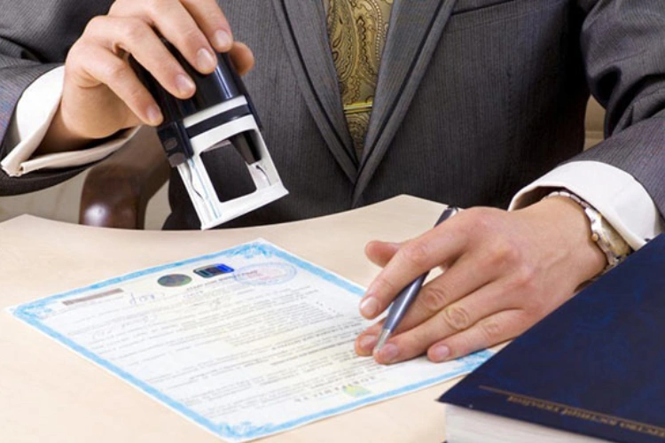 اخذ مجوزهای لازم